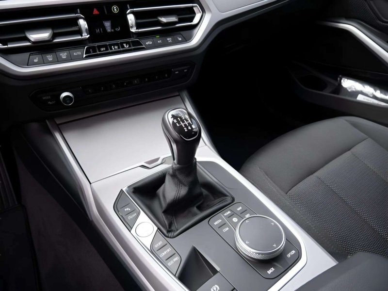 BMW 318d touring AHK LED