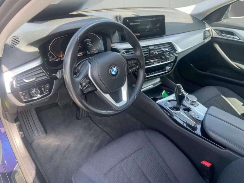 BMW 520d Touring HUD RFK LED