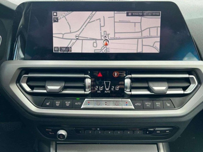 BMW 320d Limousine Advantage