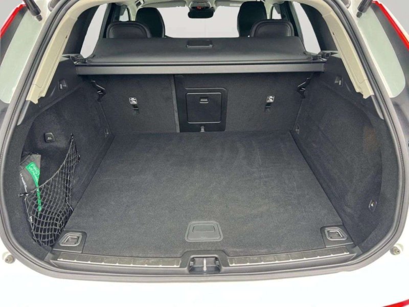 Volvo XC60 B4 D Momentum Pro