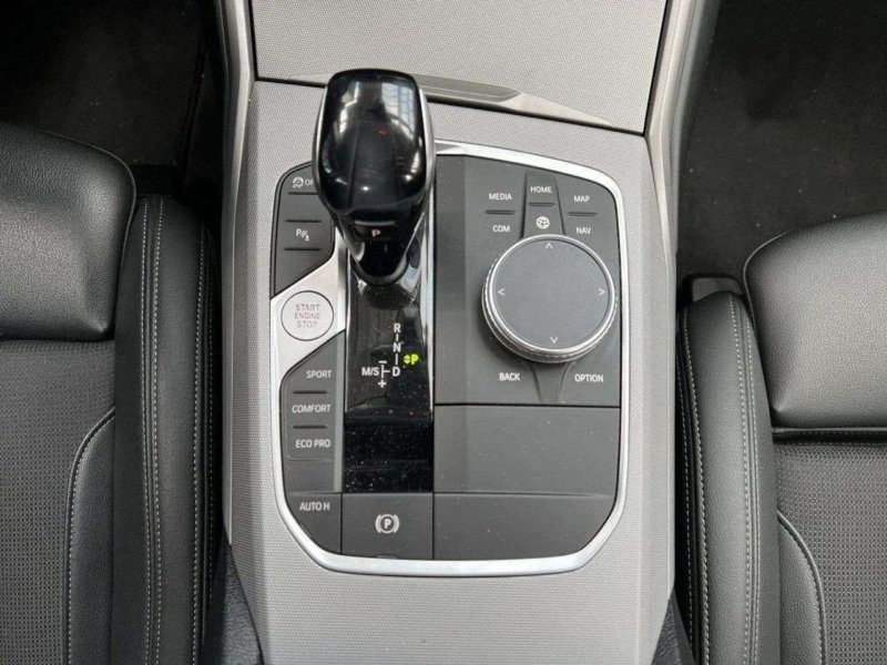 BMW 320d Limousine Advantage