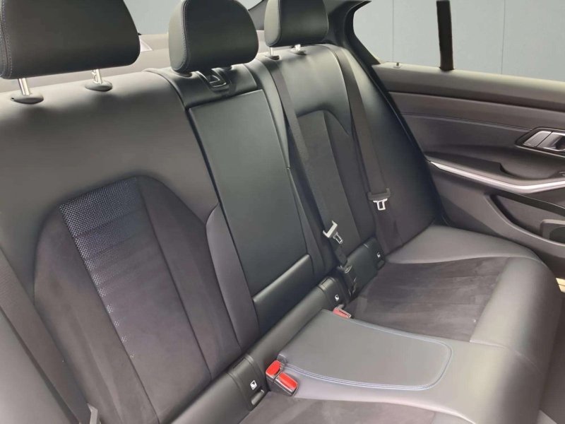 BMW 320d Limousine M-Sport