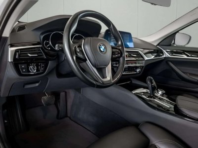 BMW 520d Touring xDrive Sport Line