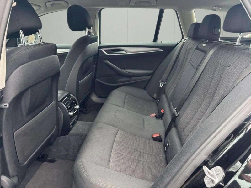 BMW 520d Touring LivePro