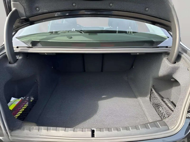 BMW 318d Limousine NAVI PDC Sitzh.