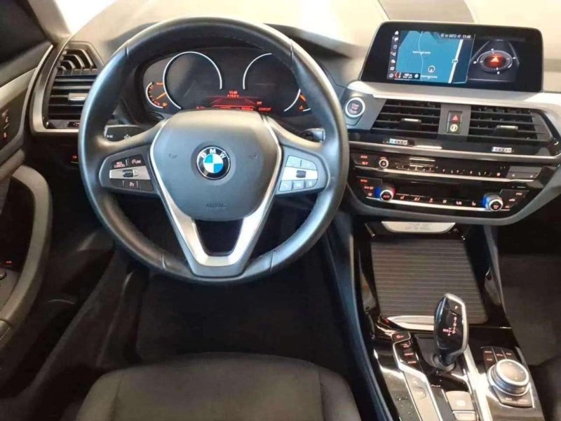 BMW X3 xDrive 20d Automatik Navi Sitzh.