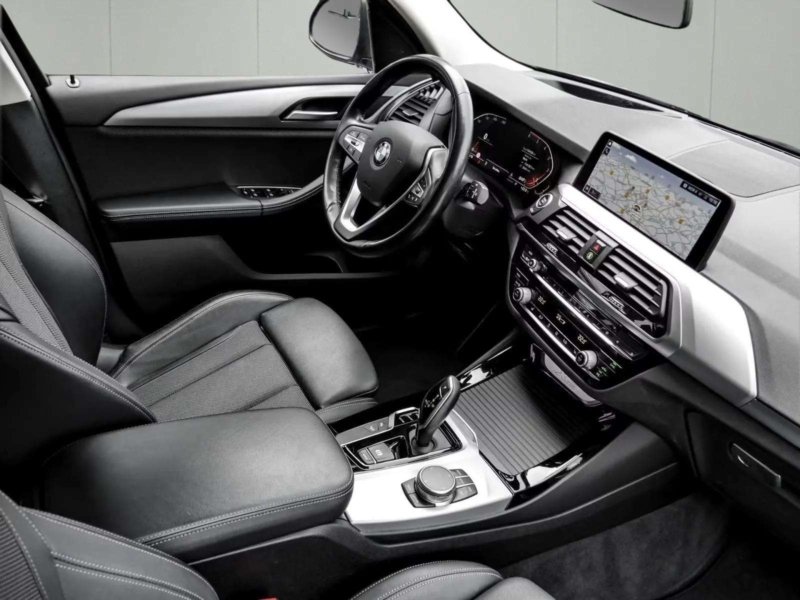 BMW X3 xDrive20d ADVANTAGE HuD AHK