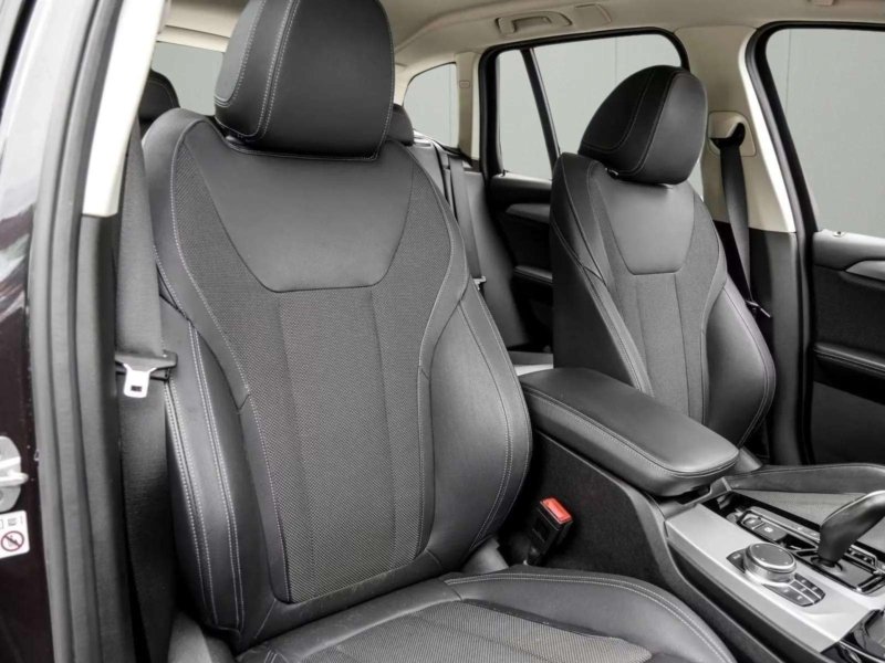 BMW X3 xDrive20d ADVANTAGE HuD AHK