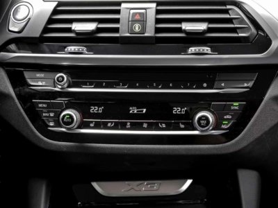 BMW X3 xDrive20d ADVANTAGE HuD AHK
