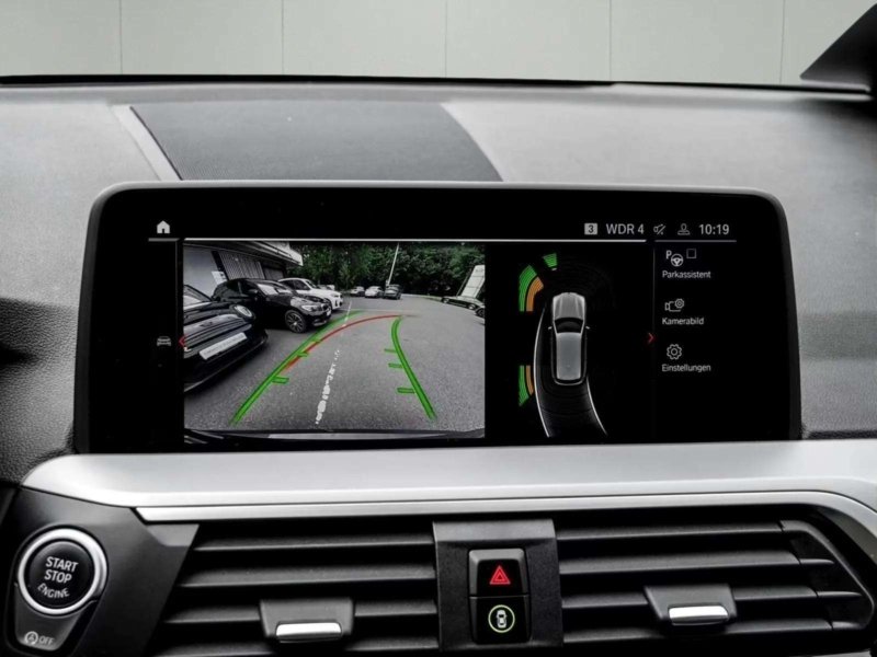 BMW X3 xDrive20d ADVANTAGE HuD AHK