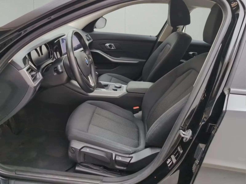 BMW 320d touring LED Laser PDC Navi