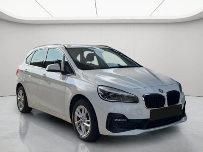 BMW 218d Active Tourer Advantage LED Navi Rückfahrkam.