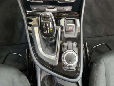 BMW 218d Active Tourer Advantage LED Navi Rückfahrkam.