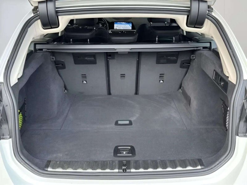 BMW 318d Touring Advantage Kamera ACC AHK DAB Navi