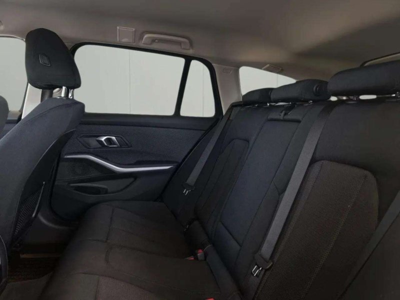 BMW 320 d Touring LiCoPlus,LED,AHK,Temp