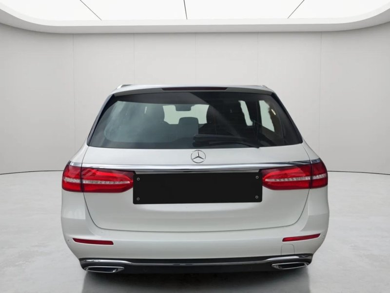 Mercedes-Benz E 200 d T-Modell Avantgarde/Navi/LED