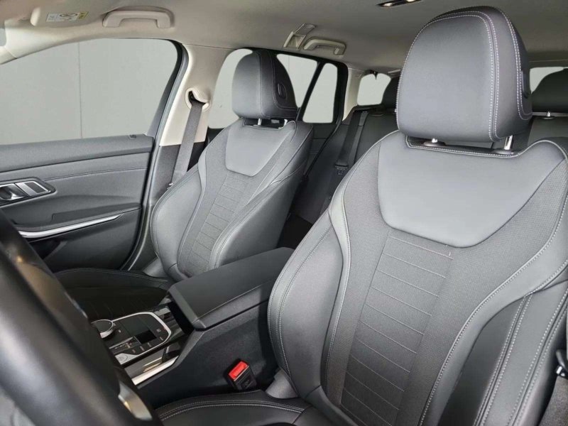 BMW 320 d ACC*Parking Assistant*Sportsitze