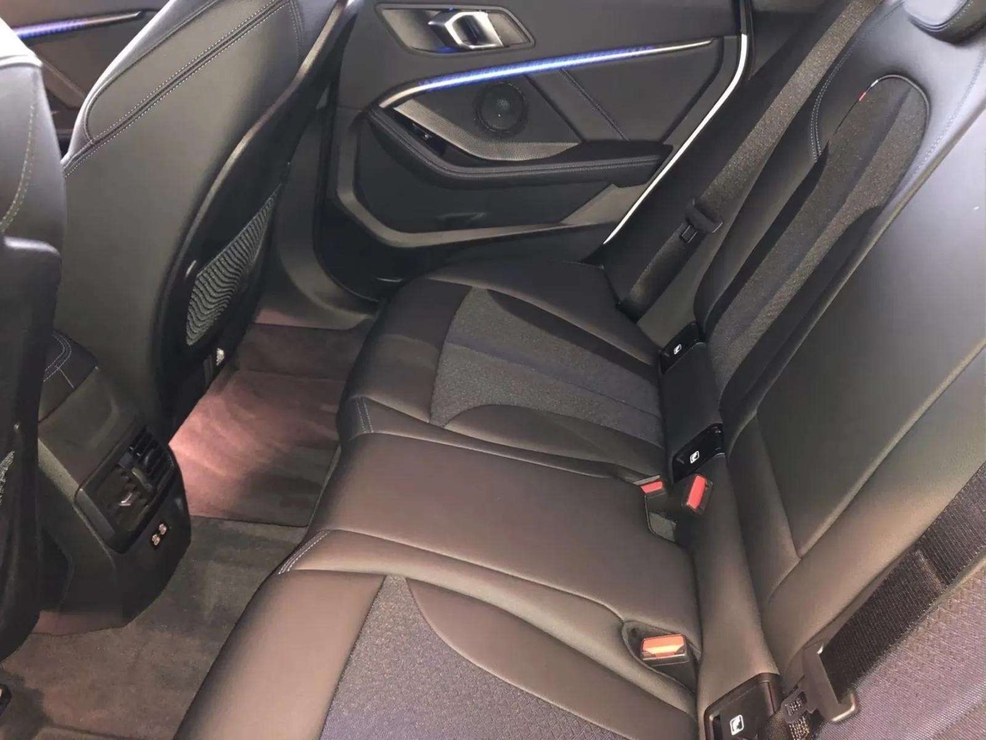 BMW M235 i xDrive adapt.LED*Park Assist*M-Performance-Paket