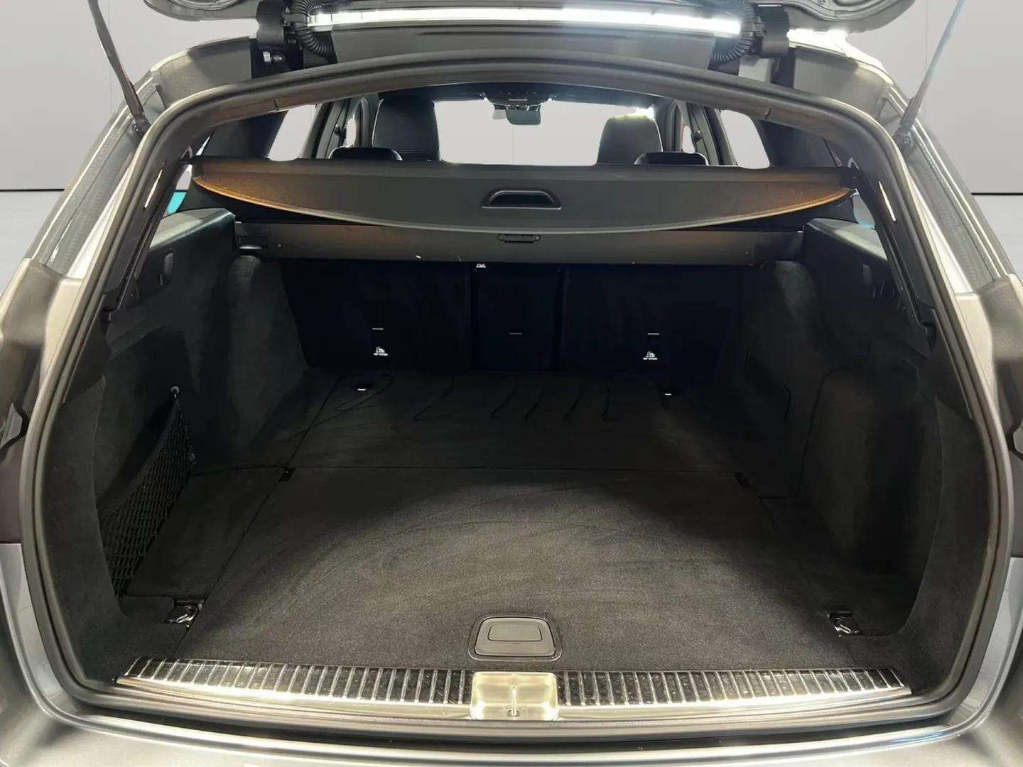 Mercedes Benz E200 d T Avantgarde AHK LED NAVI+PDC&KAM+KLIMA++