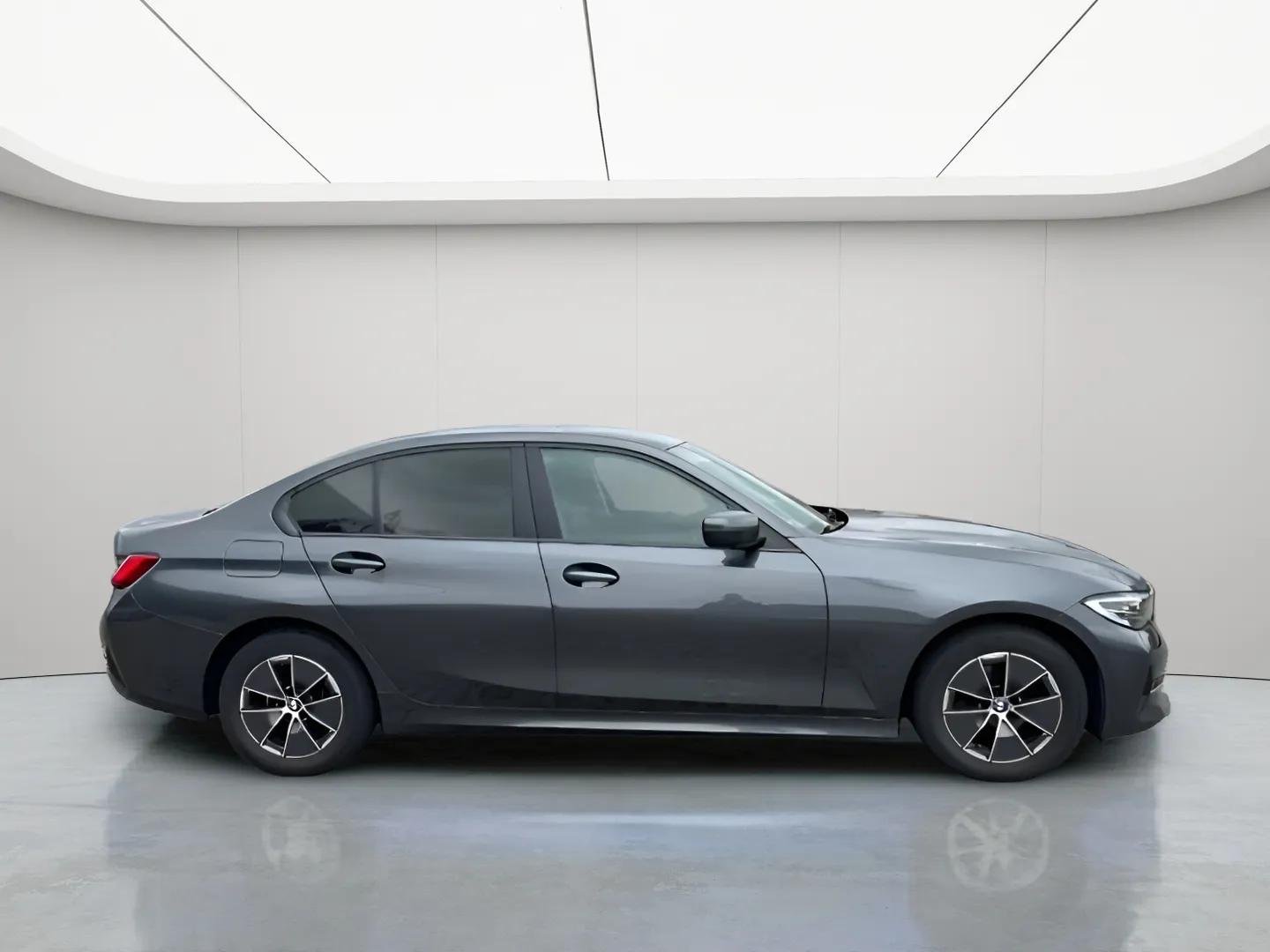 BMW 318 d Limousine Navi Klimaautom DAB SHZ Sonnensc