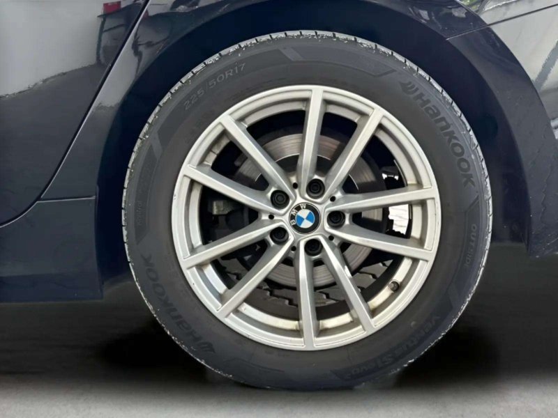 BMW 320 d Lim. Advantage Navi.LED.RFK.Sport-LR.DAB