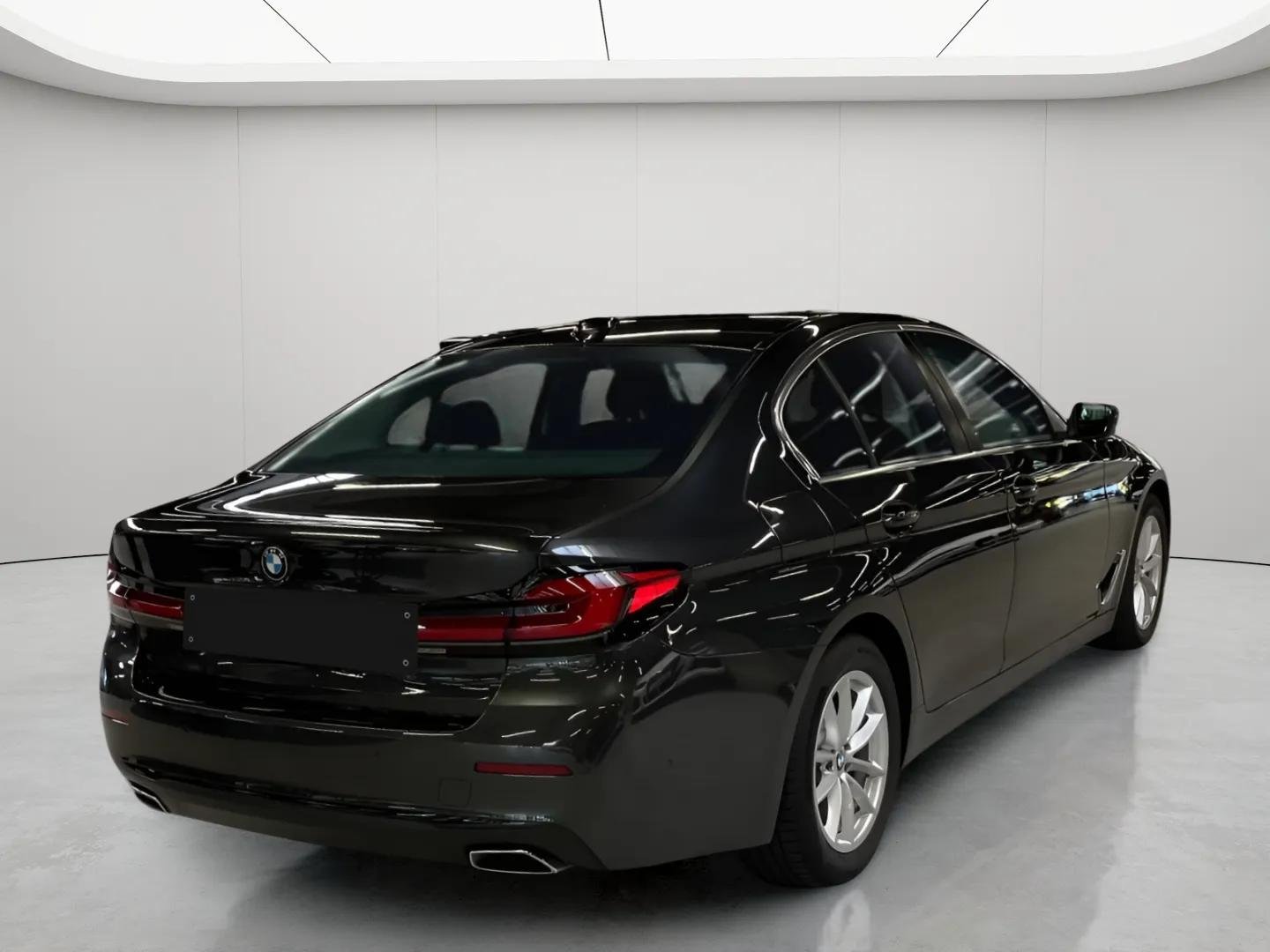 BMW 520d Limousine LiveCockpitProf Head-Up Kamera