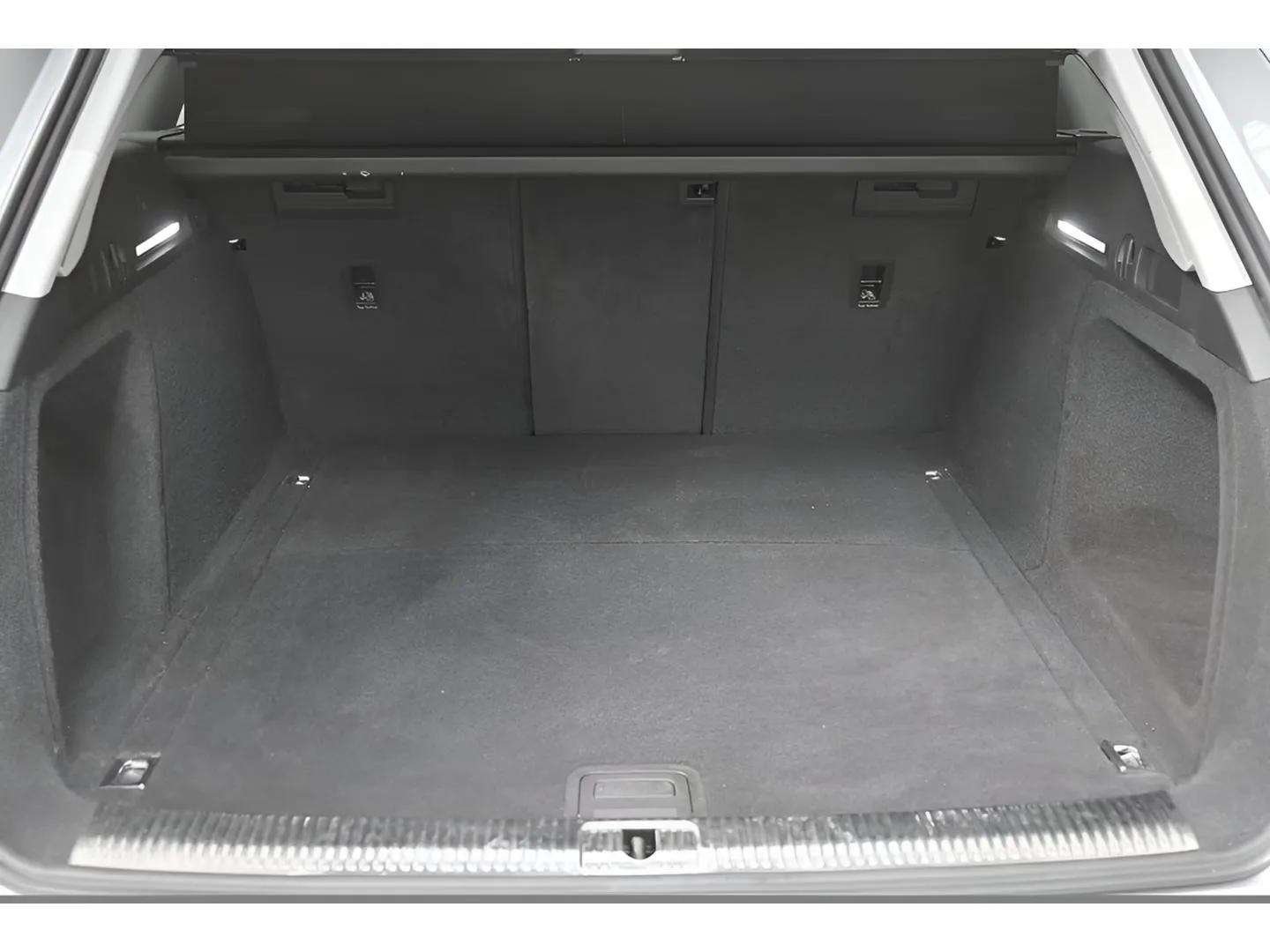 Audi A4 Avant 35 TDI ACC KAMERA PDC VO&HI LED SHZ Adv