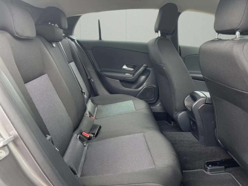 Mercedes-Benz CLA 200d SB MBUX+SHZ+LED+PDC+AHK+Kamera+Navig.+