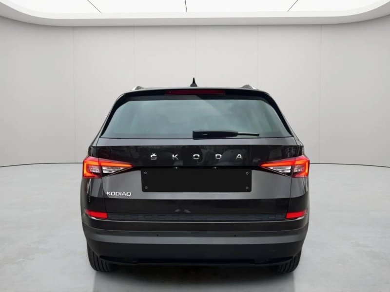 Skoda Kodiak 2.0 TDI Navi ACC Pano SHZ KeyLess