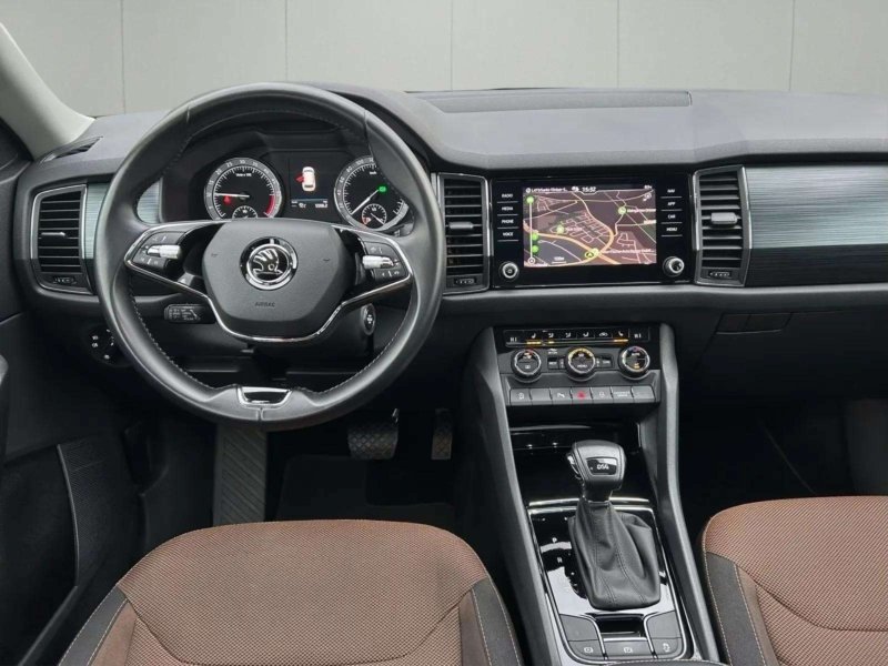 Skoda Kodiak 2.0 TDI Navi ACC Pano SHZ KeyLess