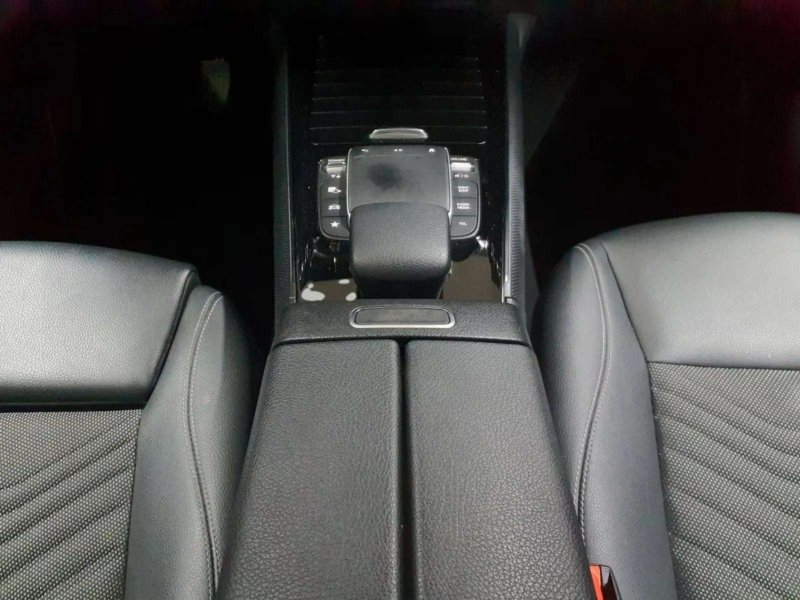 Mercedes-Benz GLA 200 d 8G-DCT Style BusiP MBUX PANO