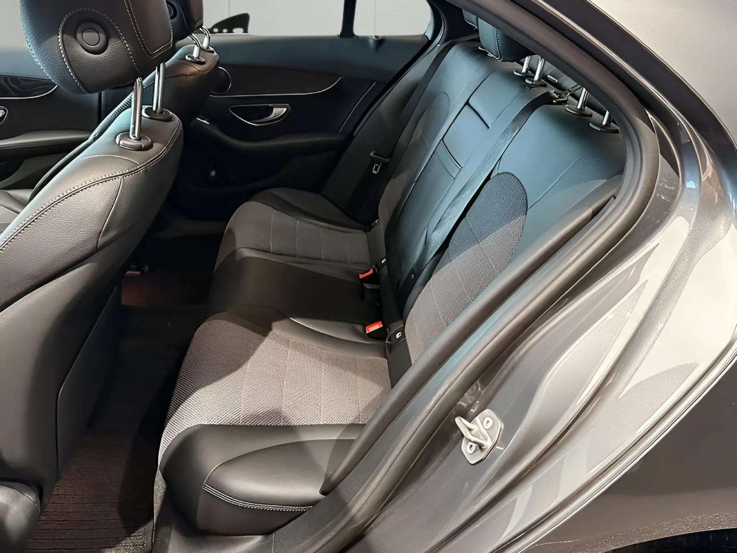 Mercedes-Benz C220 d Avantgarde+Night+LED+Totwinkel+VolldigiD