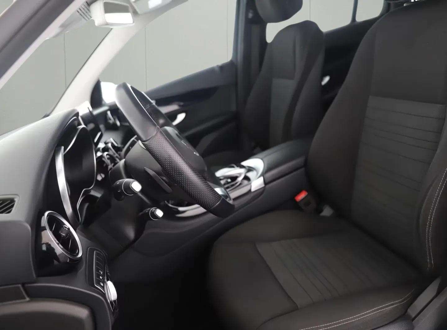 Mercedes-Benz GLC 220 d 4M Exclusive Distro+Kam+18''+el Heckkl