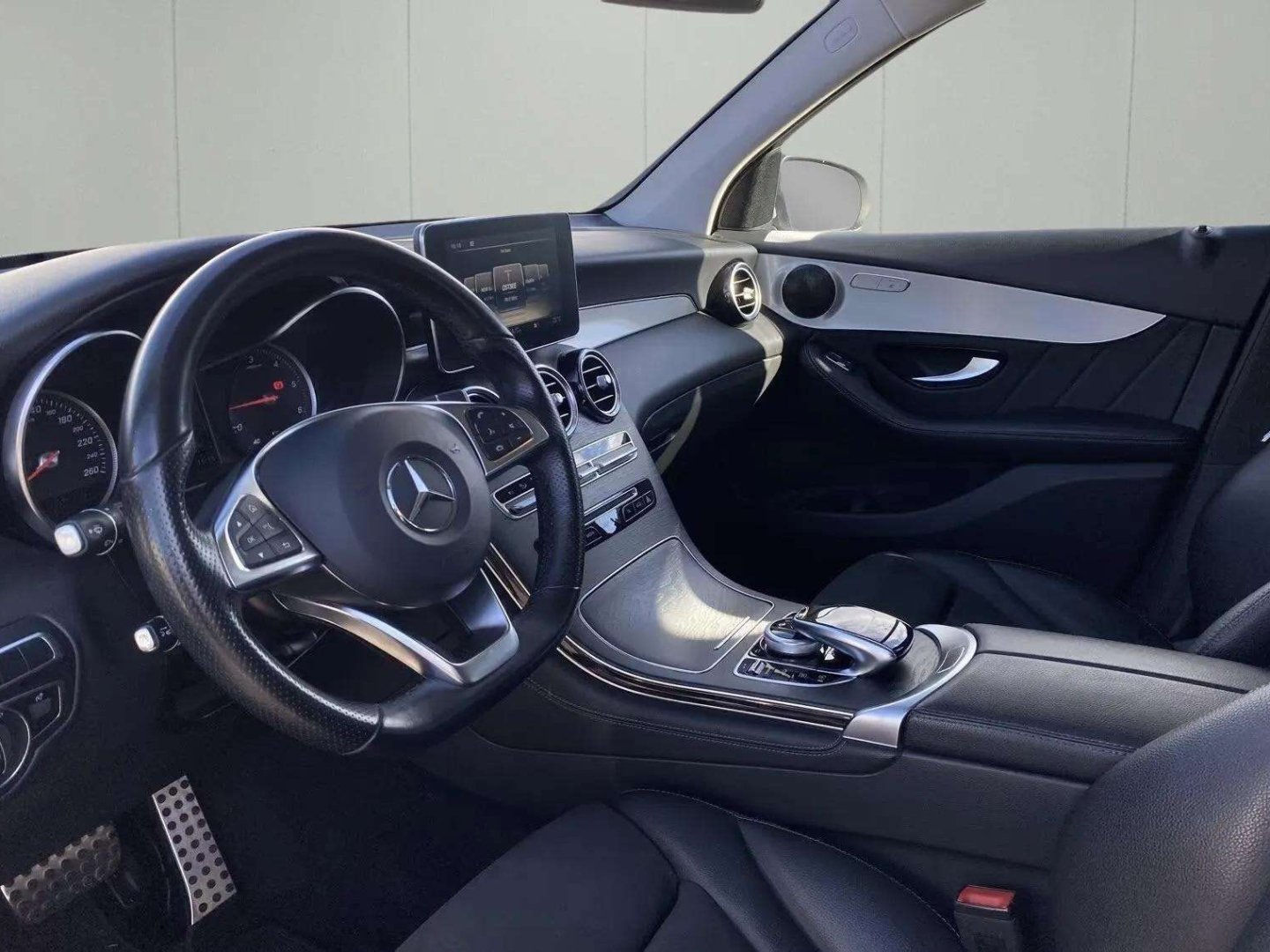 Mercedes-Benz GLC 220d 4MATIC AMG Line Interieur/Comand/LED