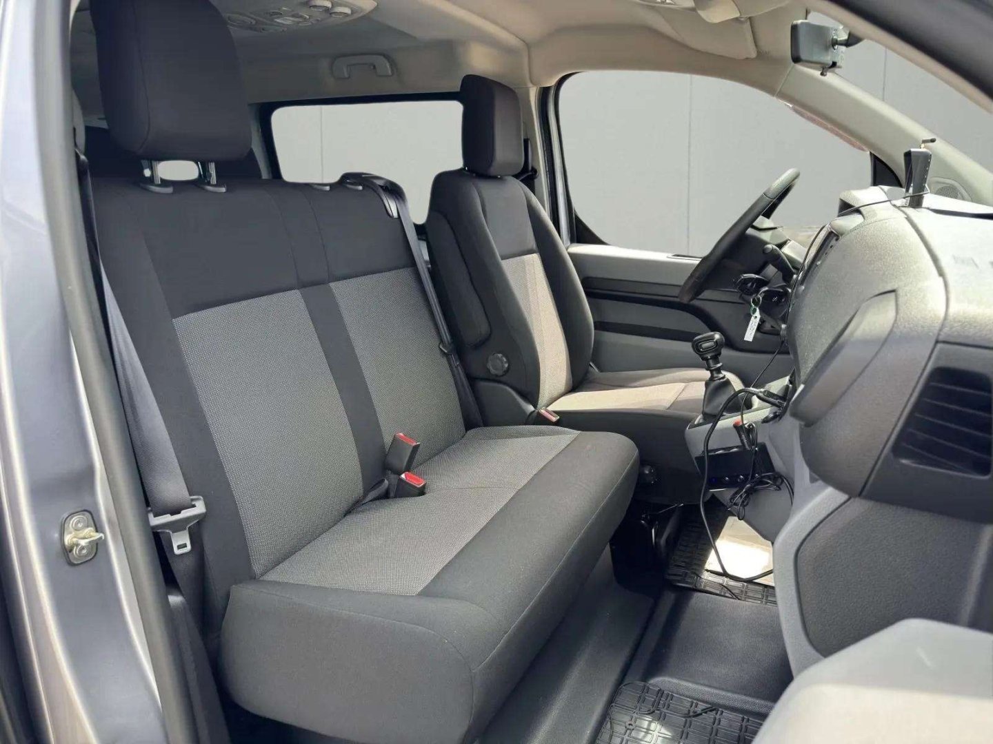 Opel Vivaro L3 9Sitzer 144PS 6-Gang*AHK*RFK*Klima*Eur