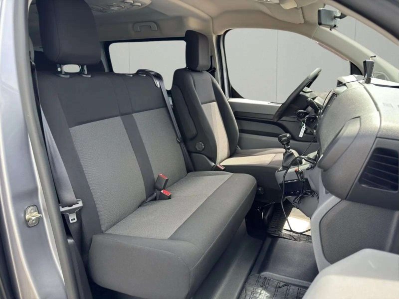 Opel Vivaro L3 9Sitzer 144PS 6-Gang*AHK*RFK*Klima*Eur