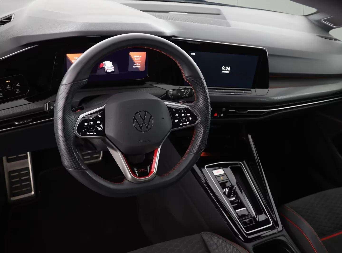 Volkswagen Golf VIII GTI Clubsport 2.0 TSI DSG | NAVI | LED