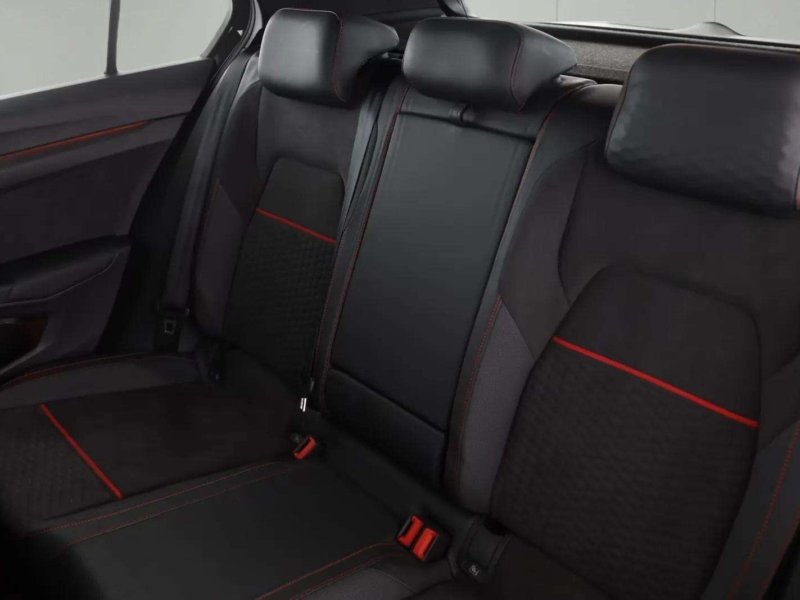 Volkswagen Golf VIII GTI Clubsport 2.0 TSI DSG | NAVI | LED