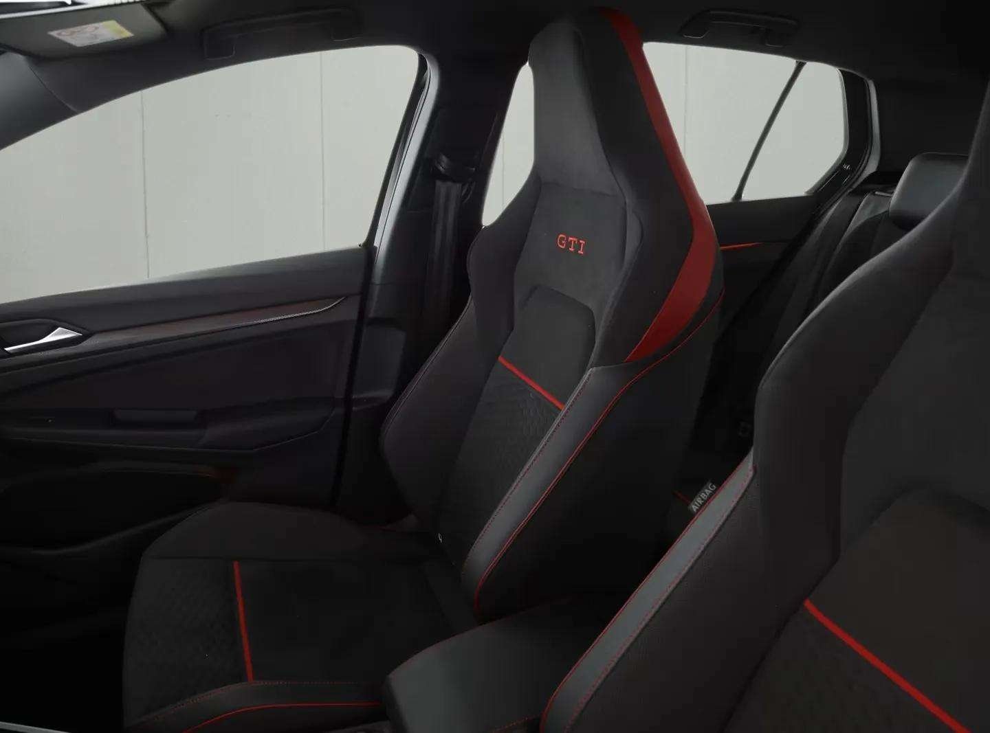 Volkswagen Golf VIII GTI Clubsport 2.0 TSI DSG | NAVI | LED