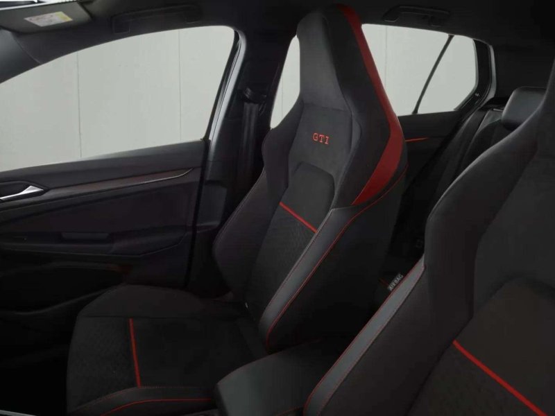 Volkswagen Golf VIII GTI Clubsport 2.0 TSI DSG | NAVI | LED