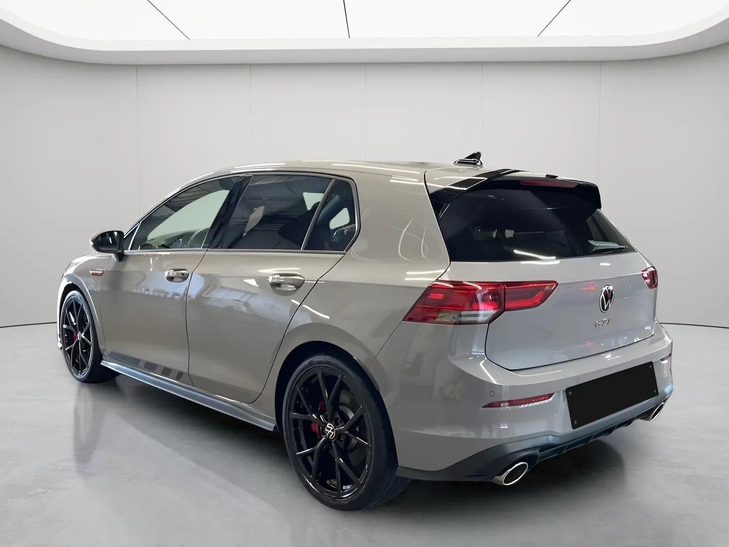 Volkswagen Golf VIII 2.0 TSI DSG GTI Clubsport ParkAss.