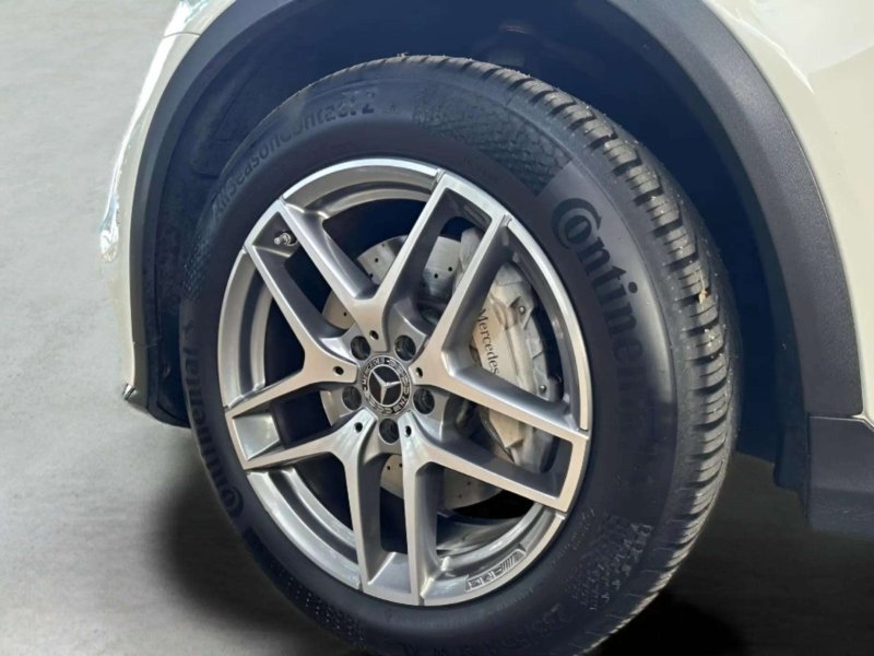 Mercedes-Benz GLC 250 d 4Matic AMG Line NAVI AHK LEDER Allrad