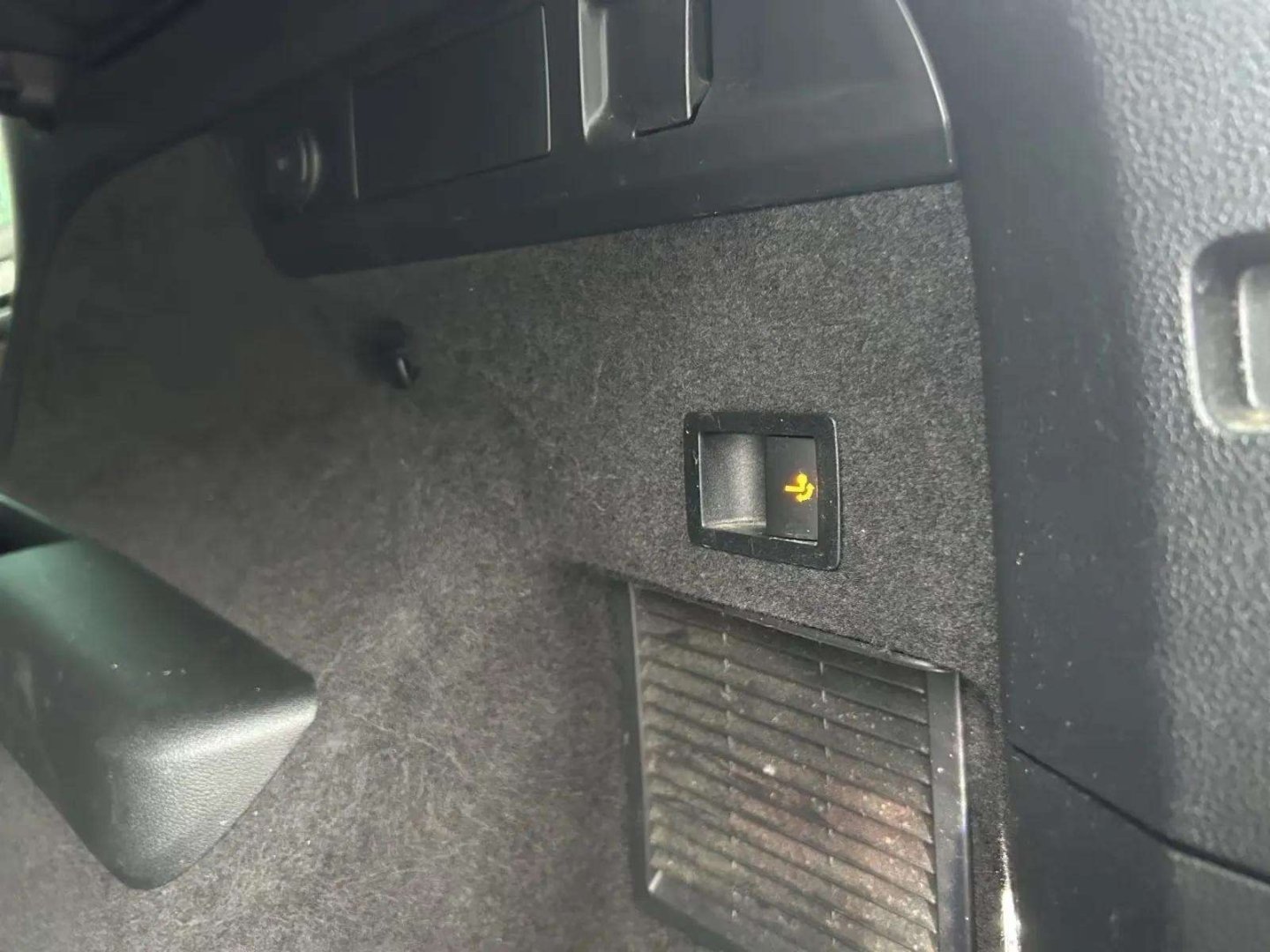 Skoda Kodiak 2.0 TDI Navi ACC Pano SHZ KeyLess