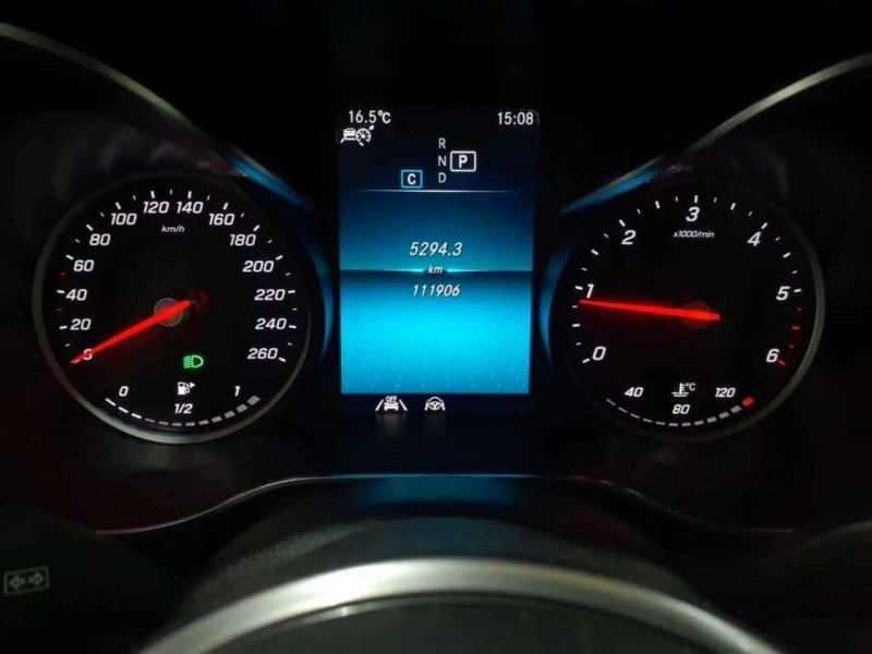 Mercedes-Benz GLC 220 d 4M- BusiP AssiP KomfP KAM