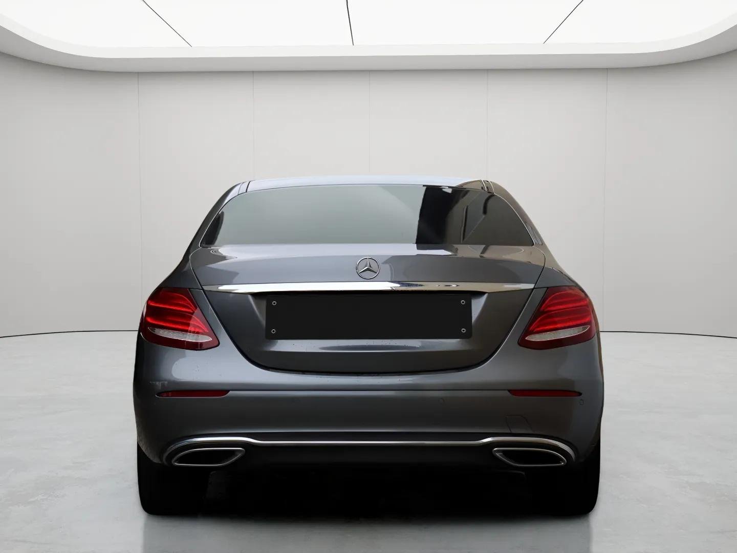 Mercedes-Benz E220 d Limousine