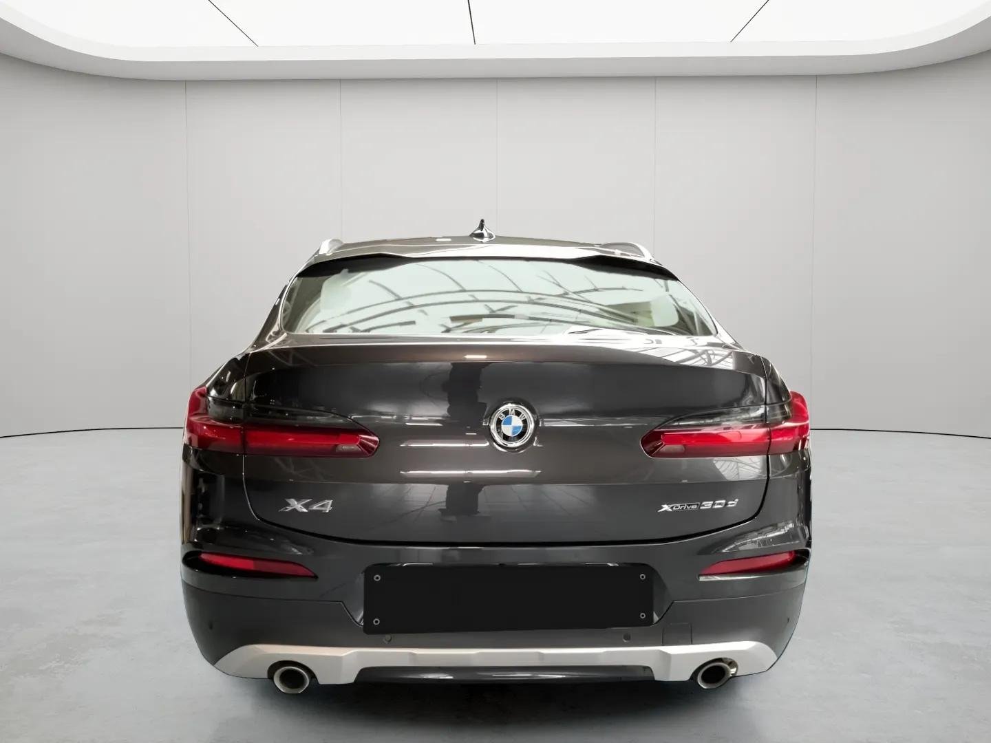 BMW X4 xDrive30d Head-Up+AHK+StHz+Navi+Pano+ACC+SHZ