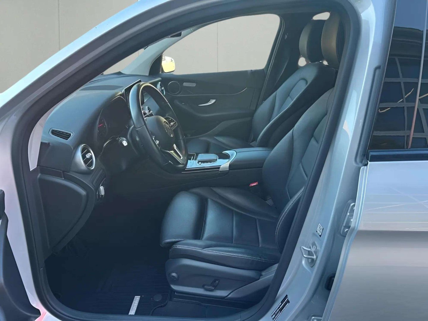 Mercedes-Benz GLC 220 d 4M Night+AHK+LED+MBUX+360°+el.Heckklap