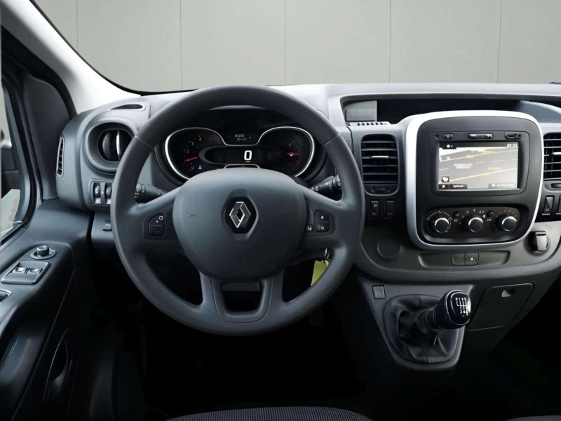 Renault Trafic dCi 145 9-Sitzer