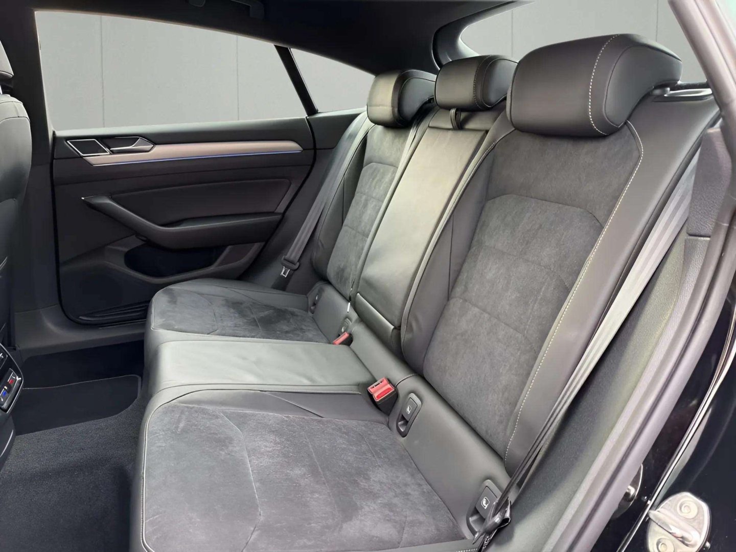 Volkswagen Arteon 2.0 TDI R-Line