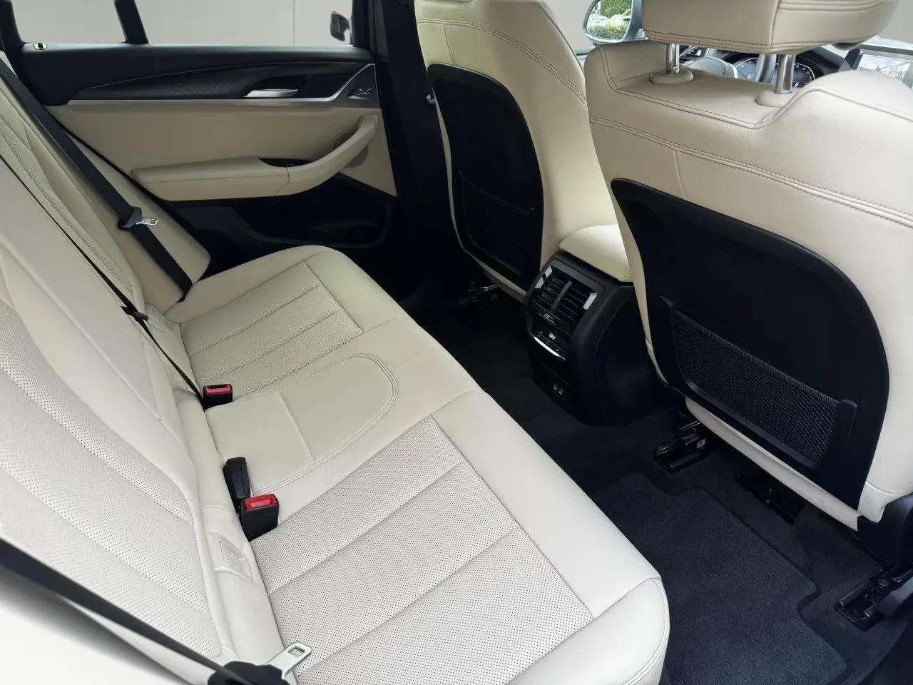 BMW X4 x20d M Sport HUD Laser Kamera